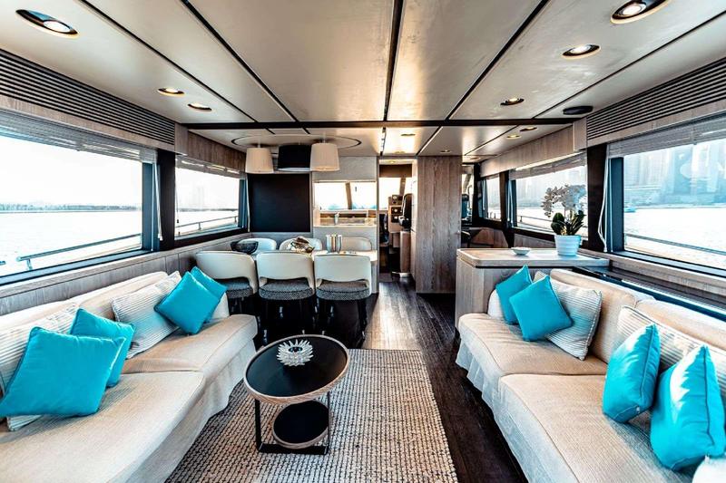 Main saloon of the Magellano 66